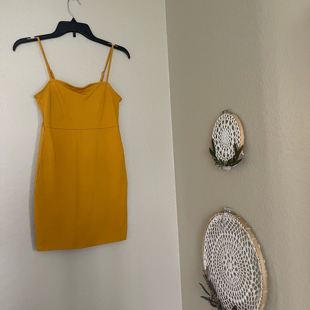 Forever 21 Yellow Bodycon Dress